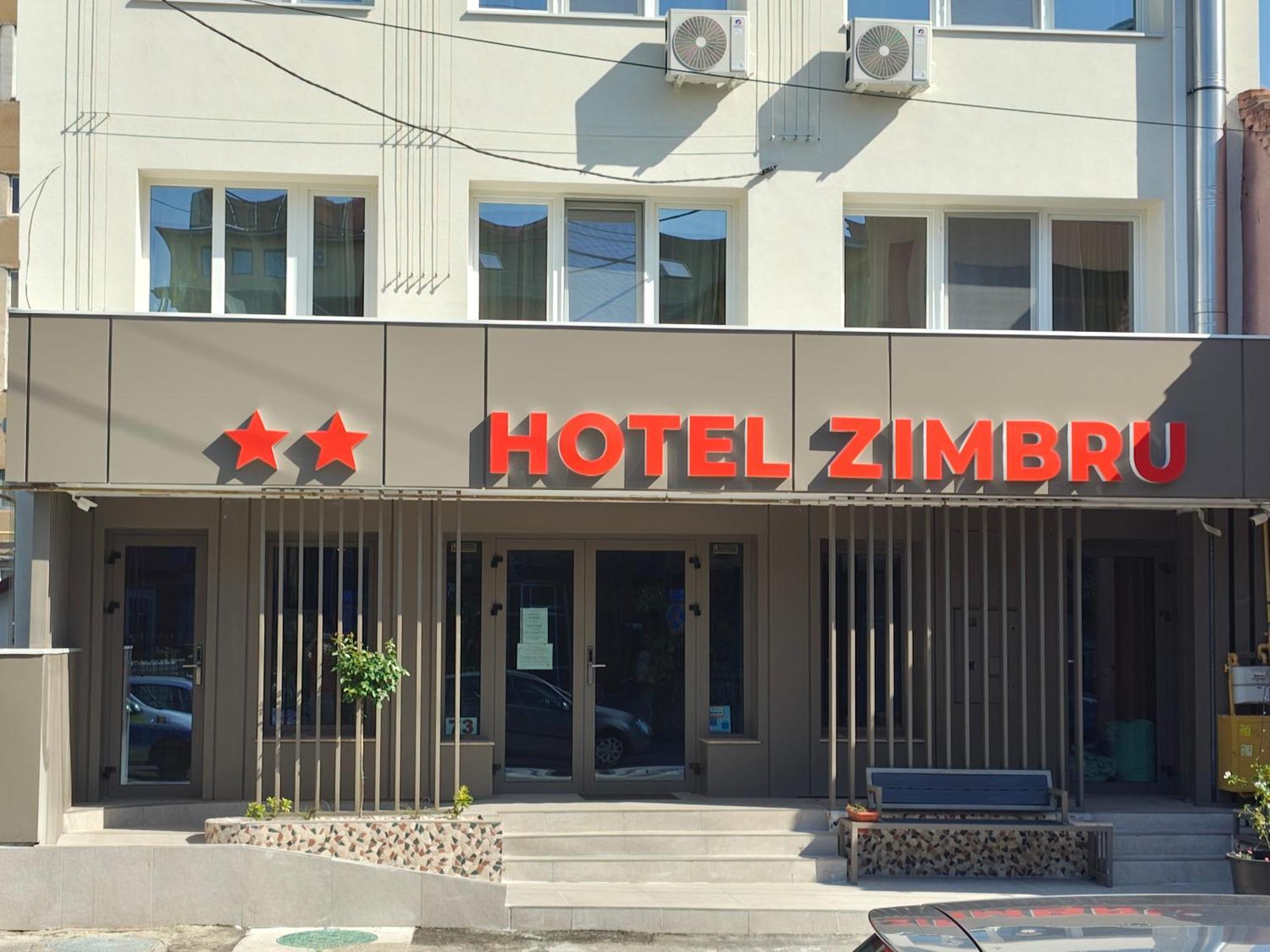 Hotel Zimbru Cluj Napoca Bagian luar foto