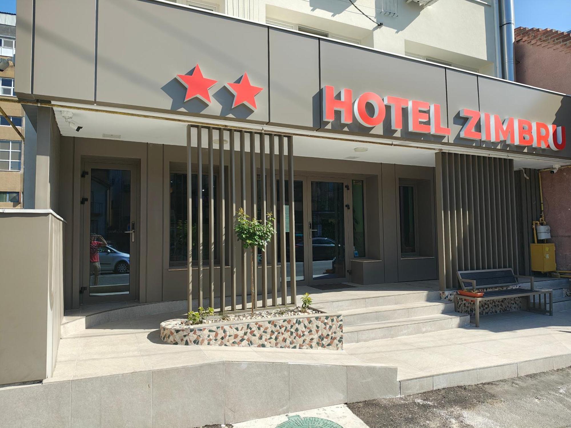 Hotel Zimbru Cluj Napoca Bagian luar foto