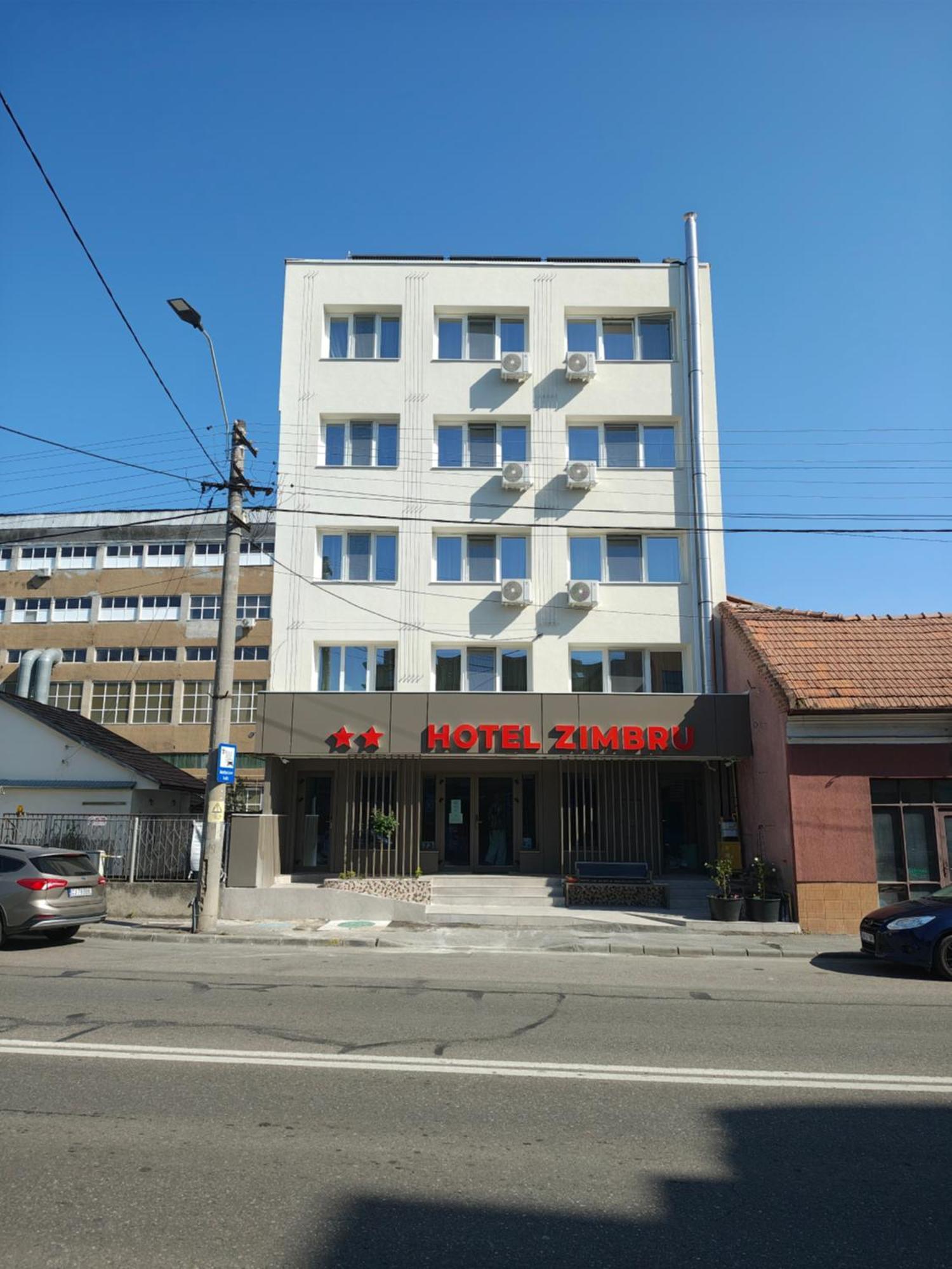 Hotel Zimbru Cluj Napoca Bagian luar foto